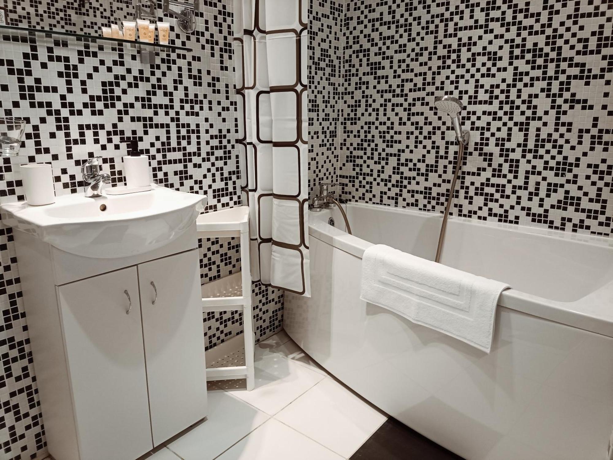 Centrally Located Studio Apartment Riga Værelse billede